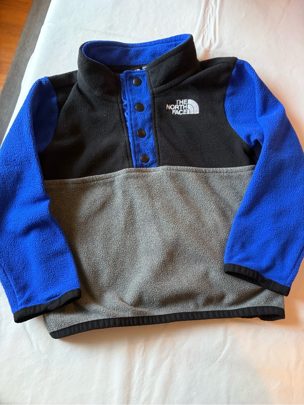The North Face Infants’ Glacier Snap-Neck Pullover (12-18 Months)